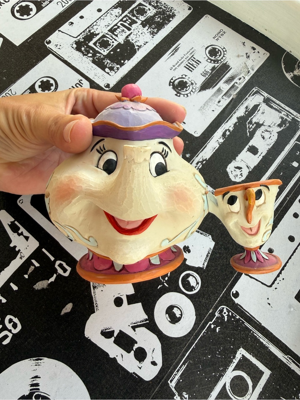 Jim Shores Disney Traditions “A Mother’s Love” Mrs Potts and chip